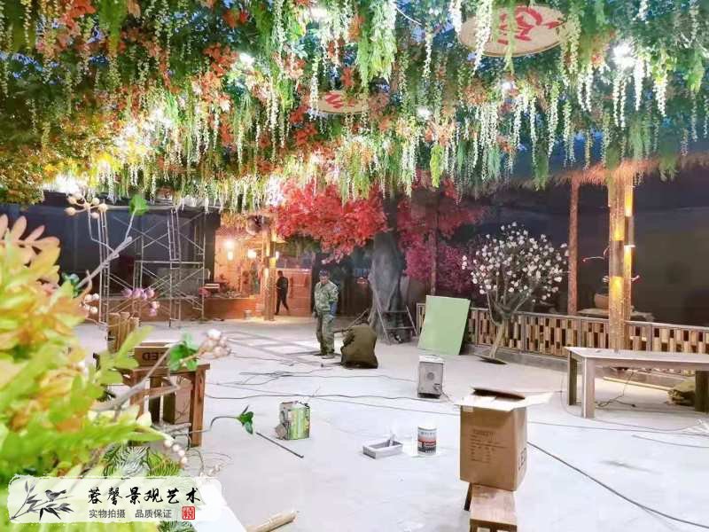 生態(tài)餐廳植物吊頂