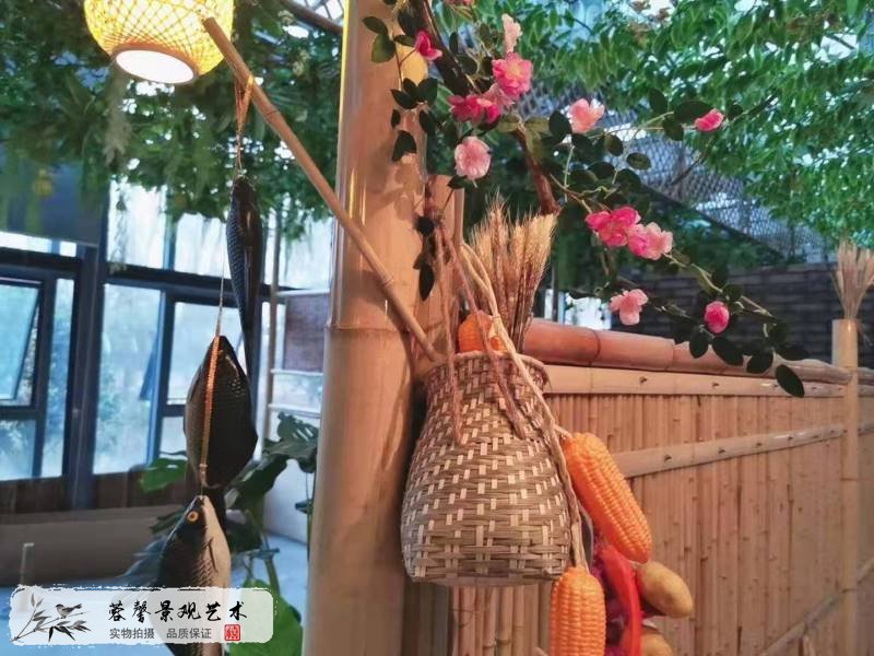 生態(tài)餐廳植物吊頂